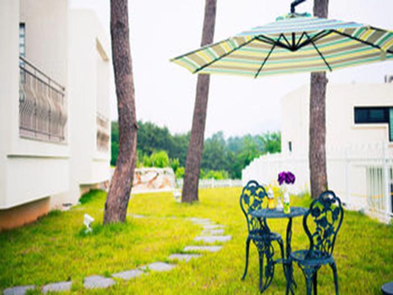 Sea & Pine Pension Namhae Exterior foto